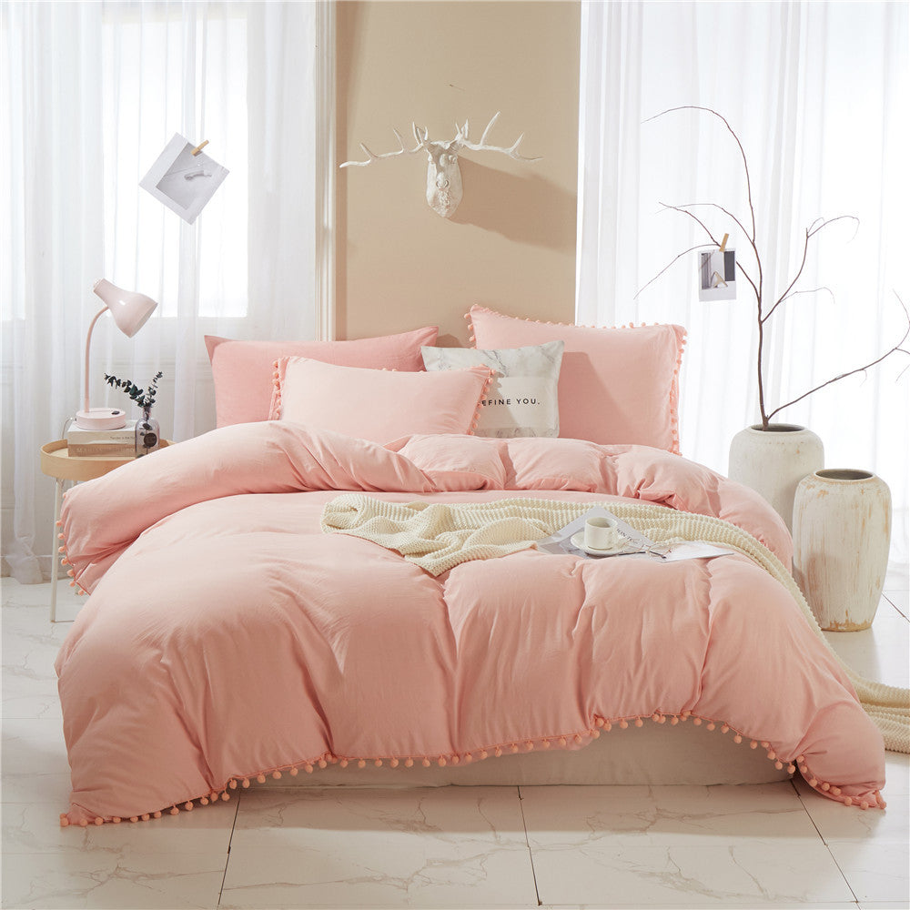 PomPom Bedding Set