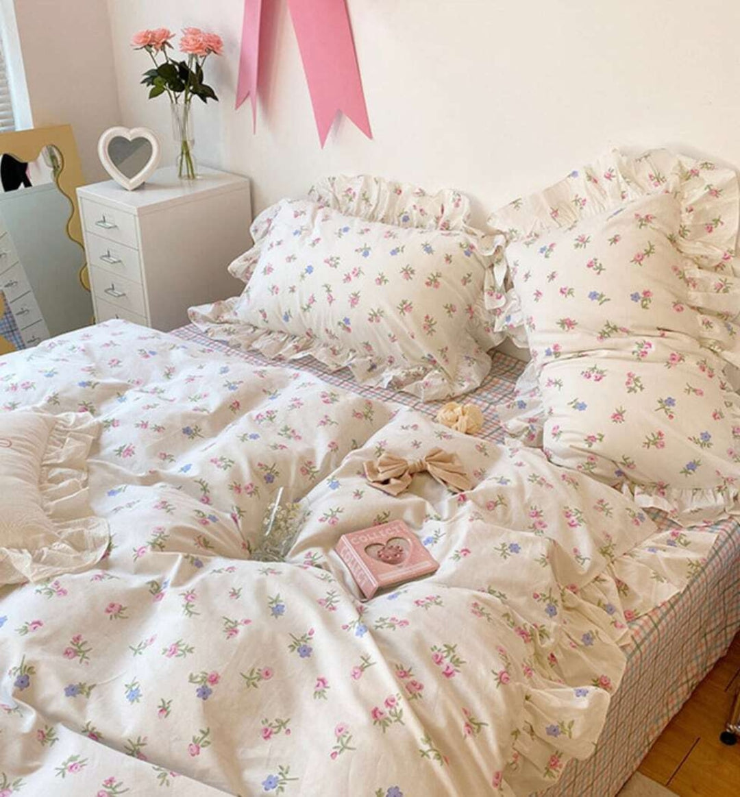 Blossom French Ruffles Bedding Set