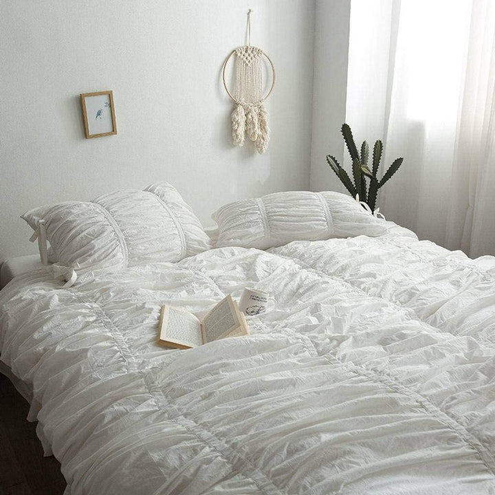 White Timeless Elegance Pleated Bedding Set