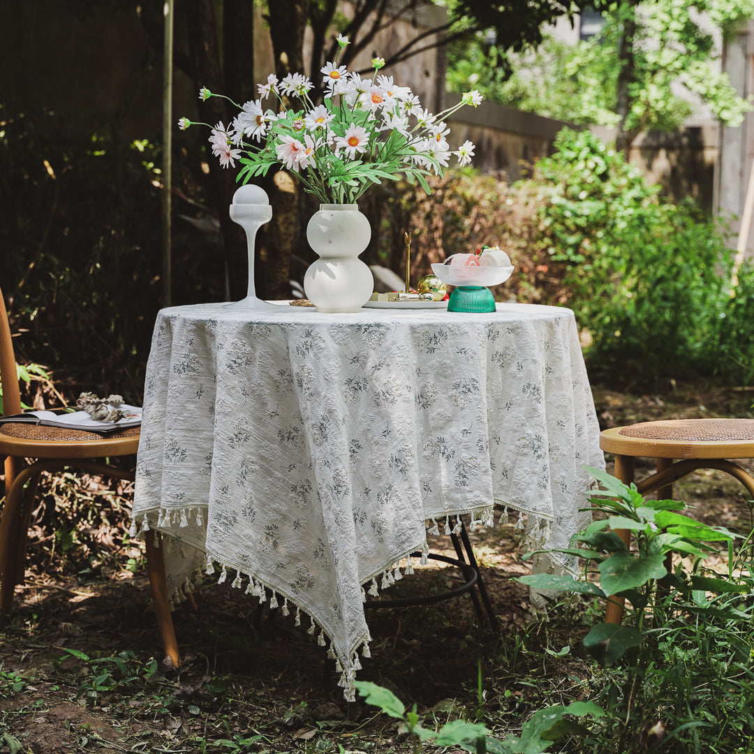 Clove Flower Tassel Linen Tablecloth