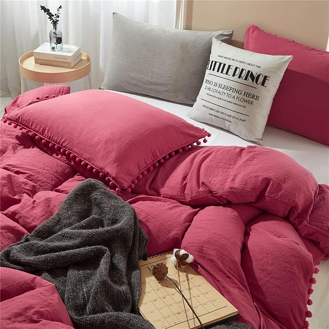 PomPom Bedding Set