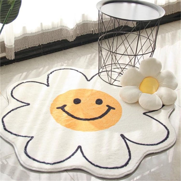 Daisy Flower Accent Rug