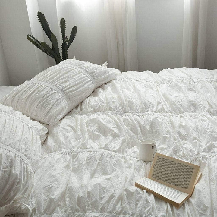 White Timeless Elegance Pleated Bedding Set