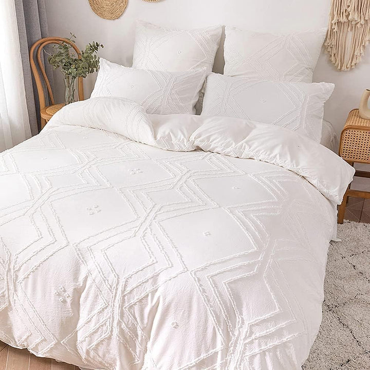 Free Spirit Tufted Bedding Set