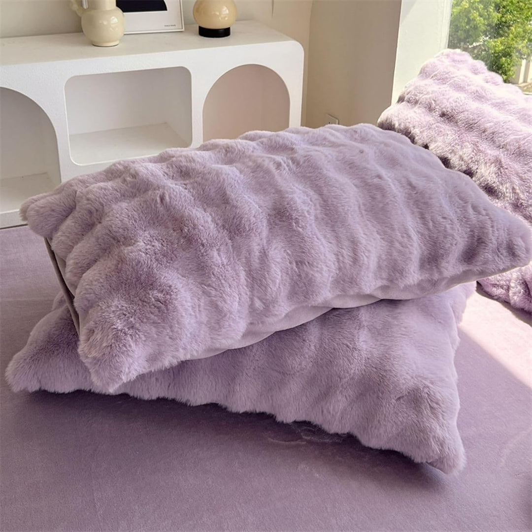 Snuggle Supreme Tufted Bedding Set