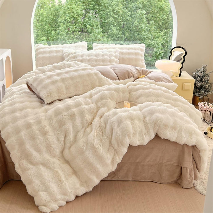 Snuggle Supreme Tufted Bedding Set