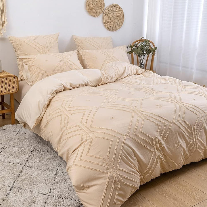 Free Spirit Tufted Bedding Set