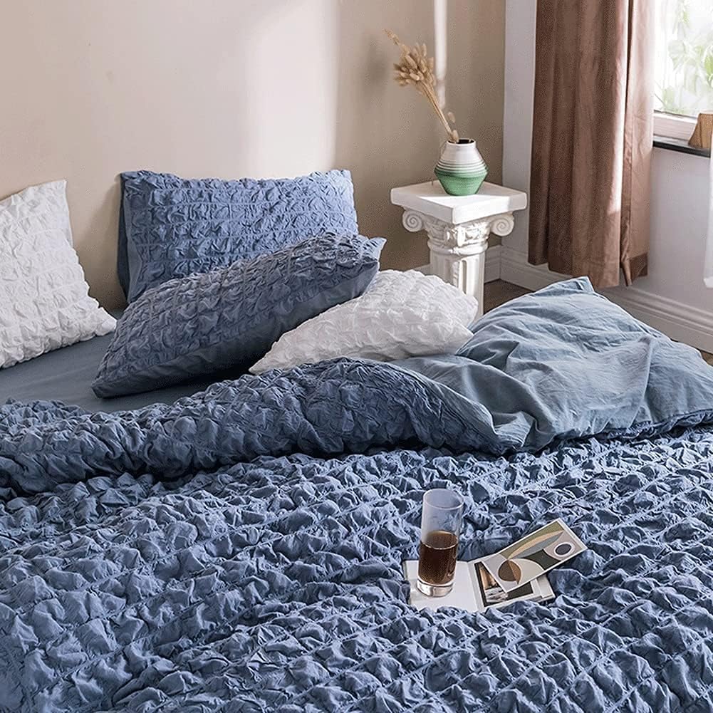 Tufted Bedding Set