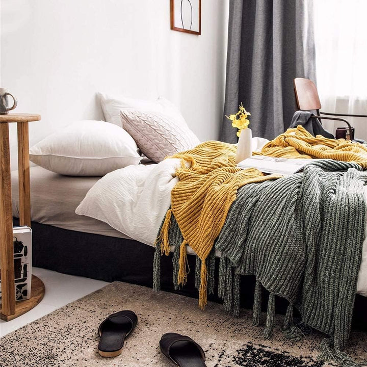 Long Tassel Knitted Throw Blanket