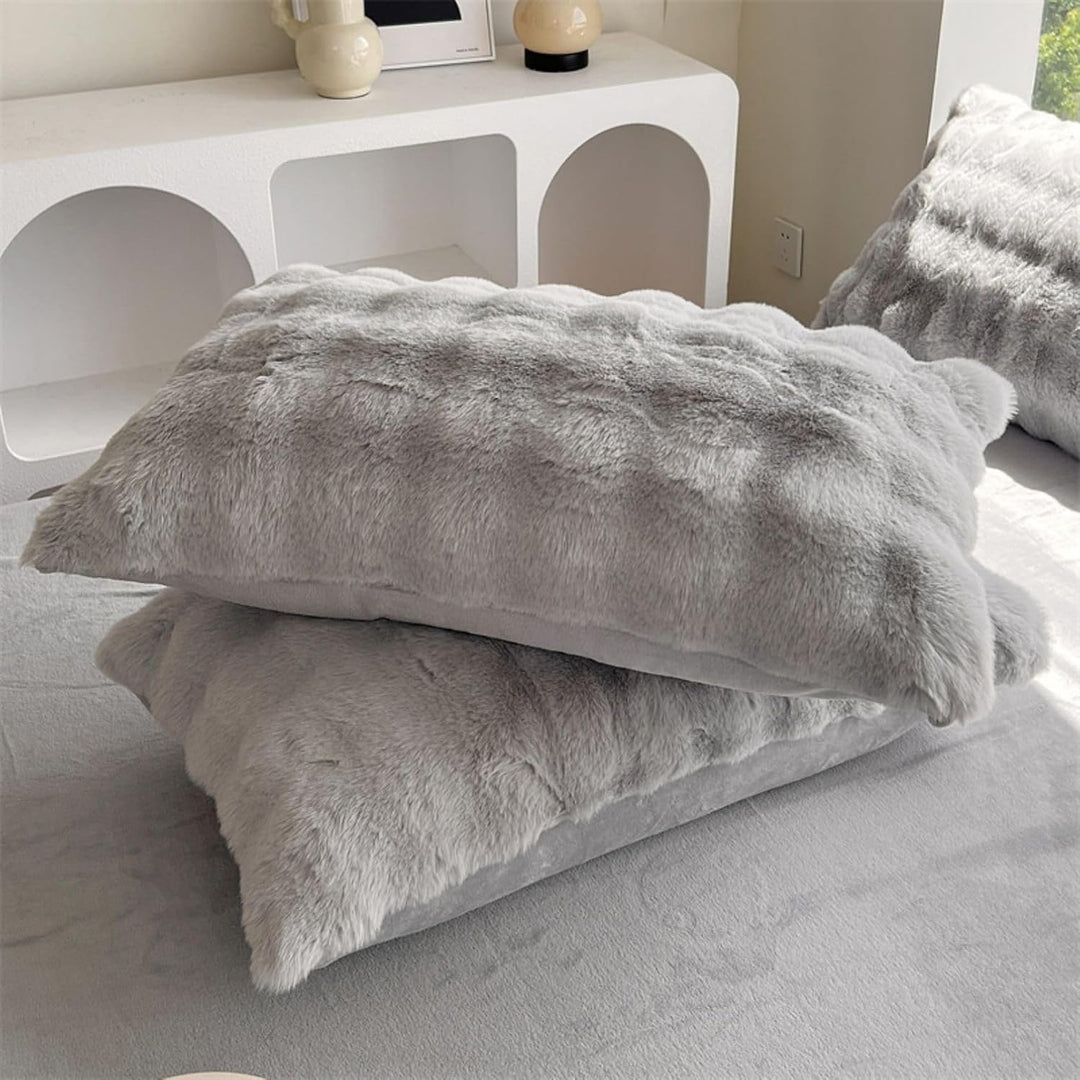 Snuggle Supreme Tufted Bedding Set