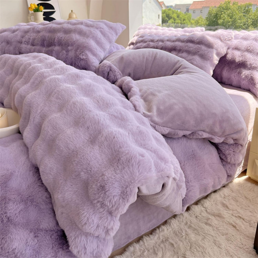 Snuggle Supreme Tufted Bedding Set