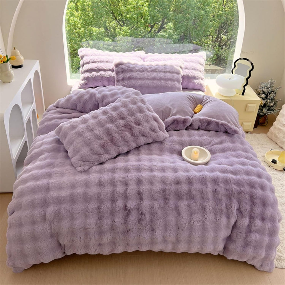 Snuggle Supreme Tufted Bedding Set