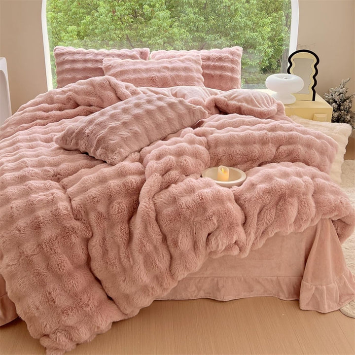 Snuggle Supreme Tufted Bedding Set