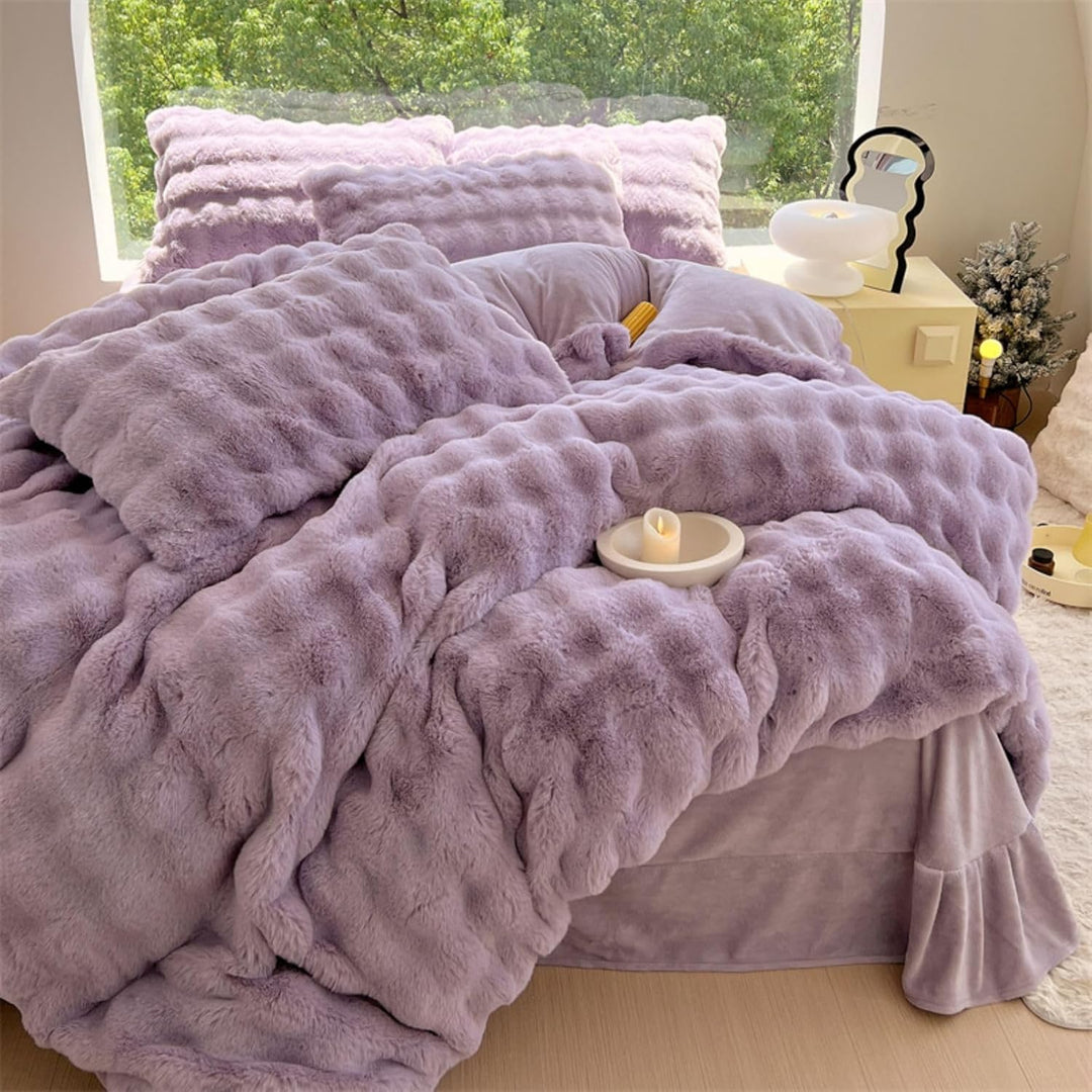 Snuggle Supreme Tufted Bedding Set