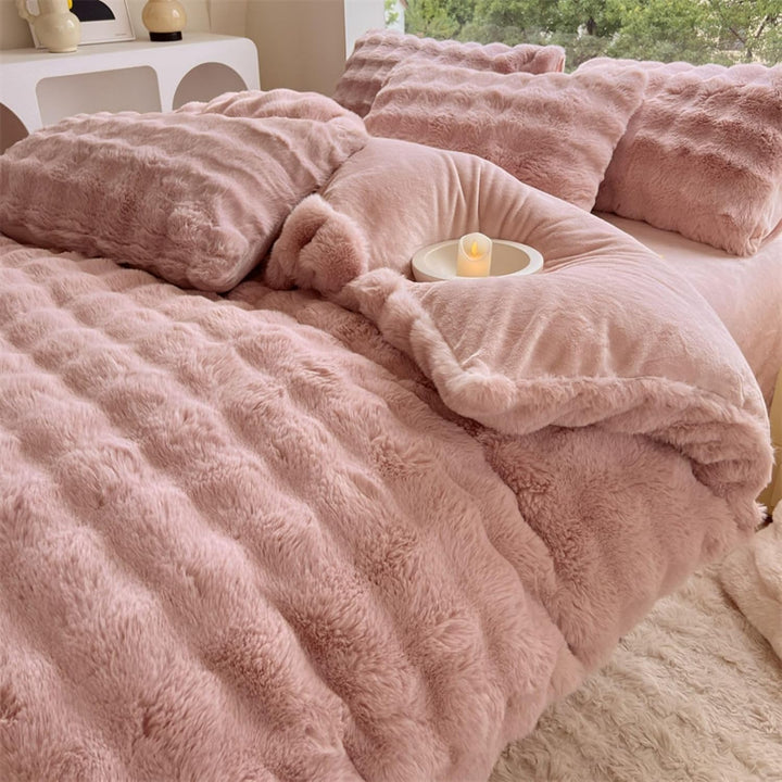 Snuggle Supreme Tufted Bedding Set