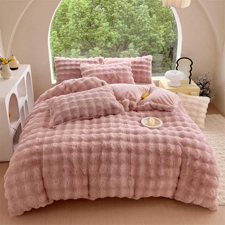 Snuggle Supreme Tufted Bedding Set