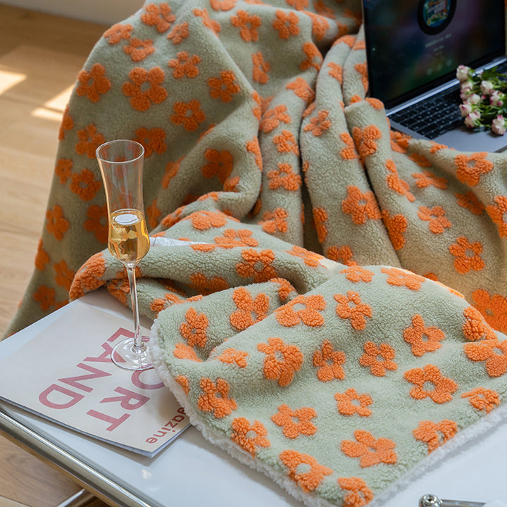 Delicate Florals Fleece Throw Blanket