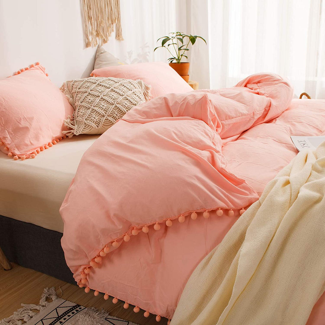 PomPom Bedding Set