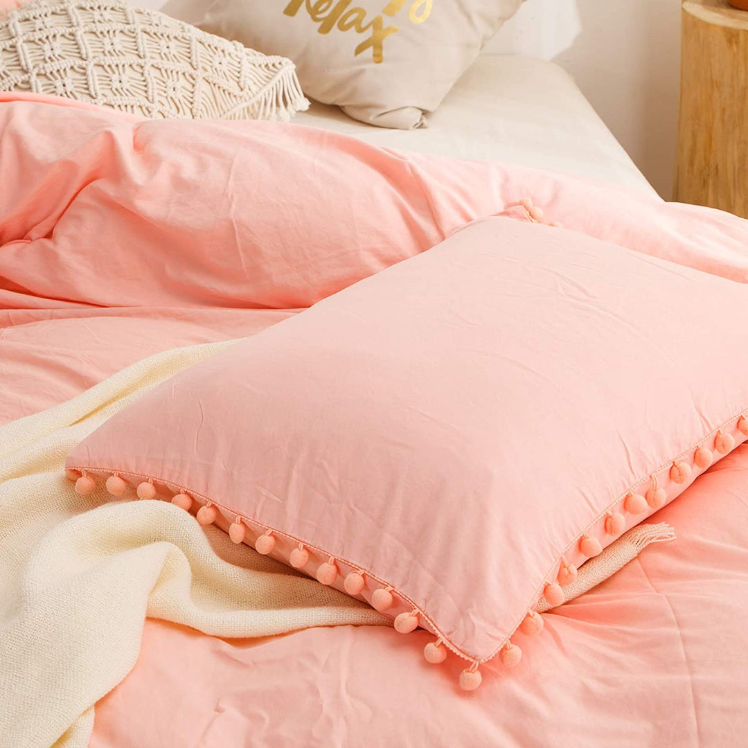 PomPom Bedding Set