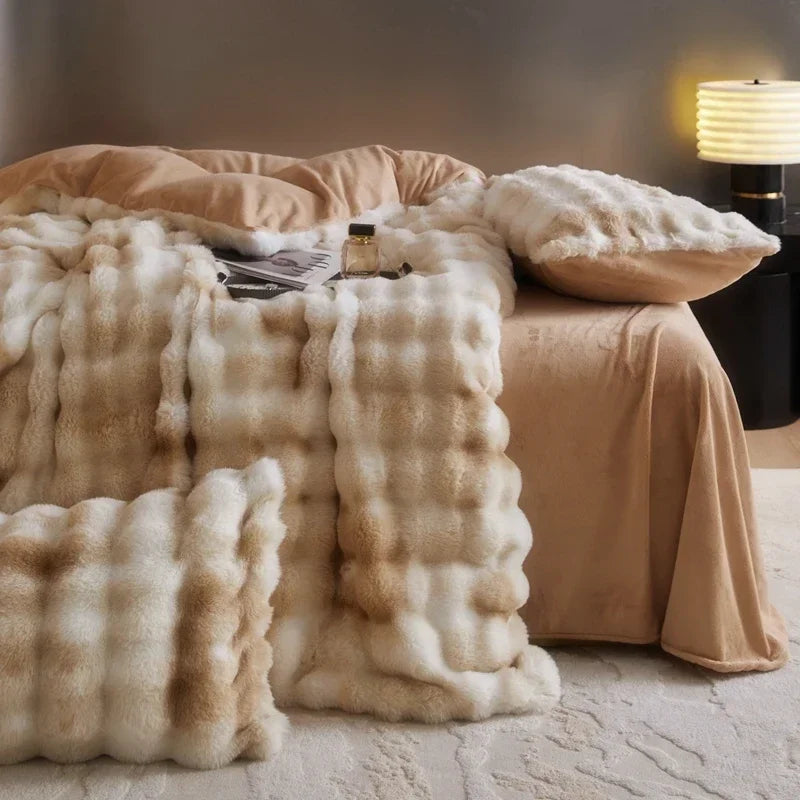 Arctic Faux Fur Bedding Set