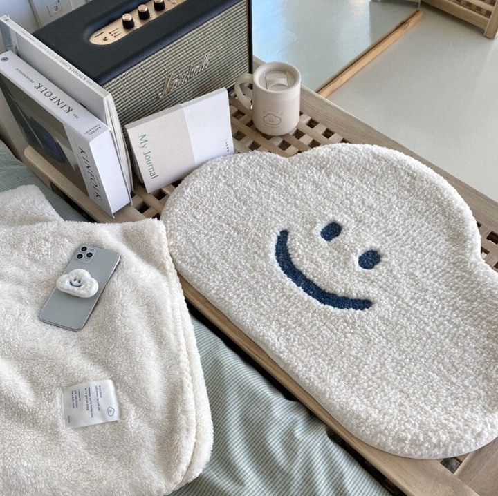 Happy Cloud Accent Rug