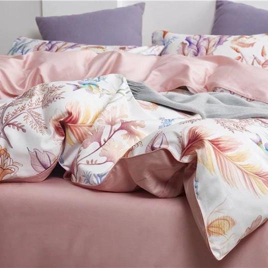 Close-up of the VibeCore Aesthetic Ocean Serenity Duvet Cover Set's material, highlighting the soft and luxurious 100% Egyptian cotton with a smooth sateen finish. The rich texture and sheen reflect the premium 500 thread count, offering a silky-smooth touch for ultimate comfort and elegance.