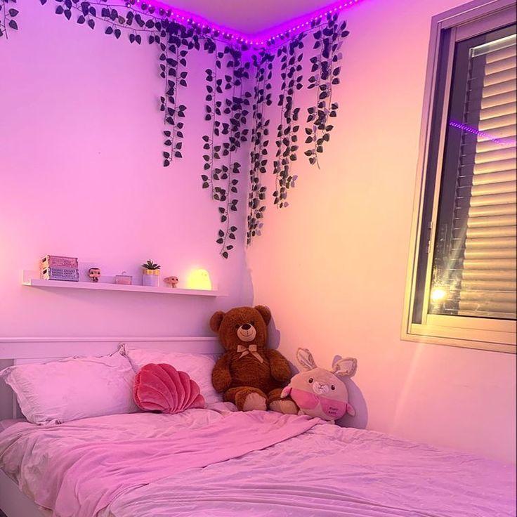 VibeCore Artificial Vine Garland Bundle on a teen bedroom wall, showcasing lush, fake ivy vines that add a vibrant, natural touch to the decor. These flexible, low-maintenance vines create a cozy, boho-inspired atmosphere, perfect for enhancing bedroom walls with effortless greenery.