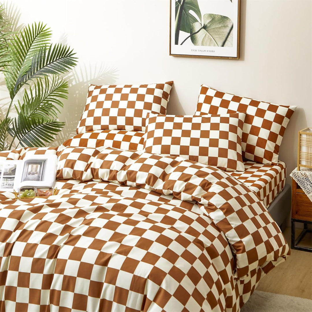 VibeCore Checkered Duvet Cover Set Brown Front Close Up