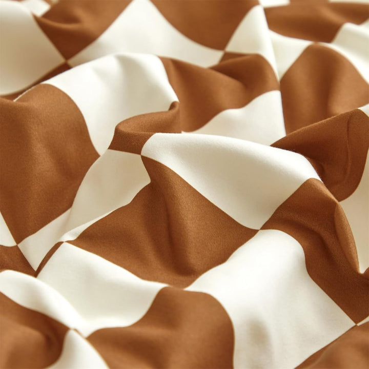 VibeCore Checkered Duvet Cover Set Brown Pattern Close Up
