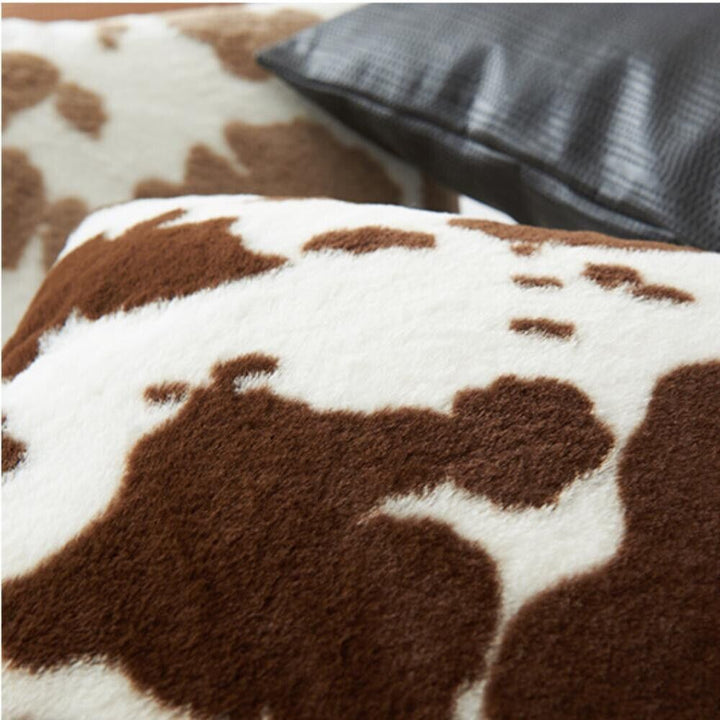 VibeCore Cow Print Throw Pillow Cover Brown Close Up - Soft Polyester Cushion, Detailed Textured Tufted Design, Rustic Farmhouse Aesthetic, Cozy Decor for Sofa, Bed, Chair, Dorm Room, High-Quality Fabric
