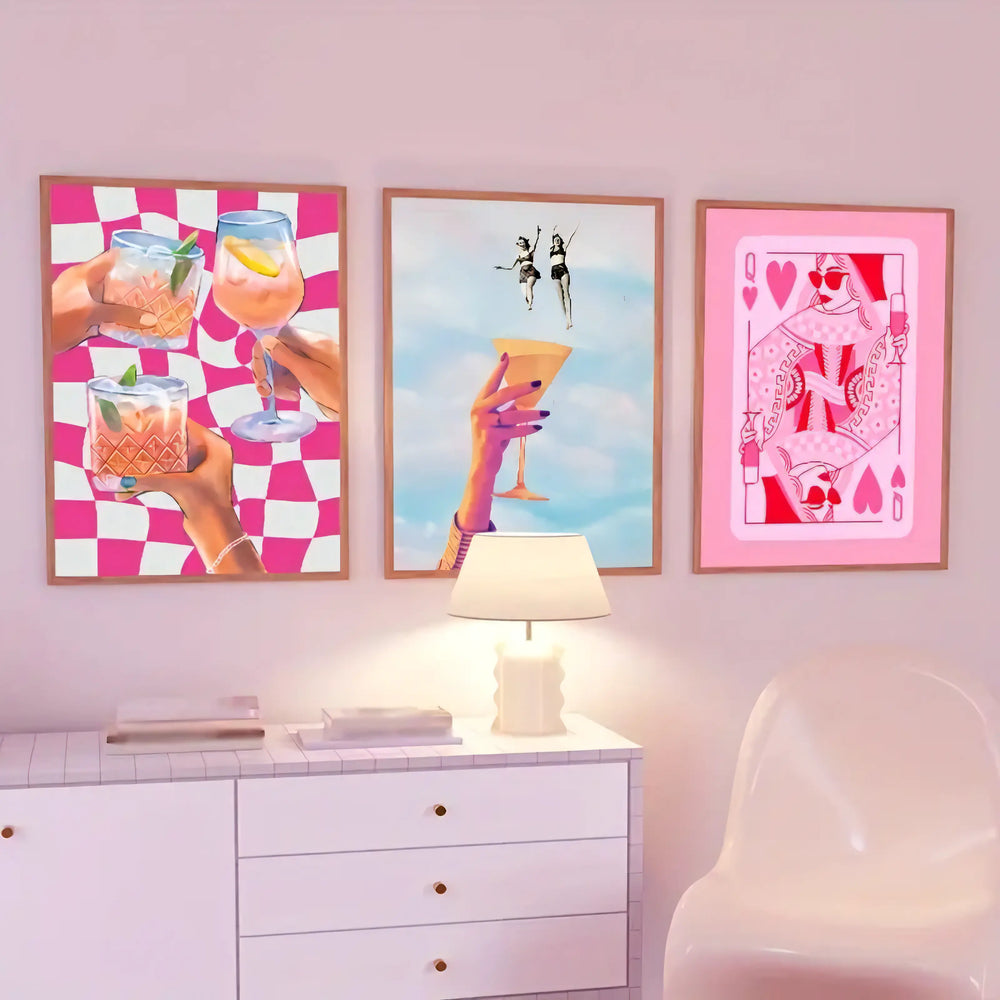 VibeCore Queen of Hearts Canvas Prints Framed