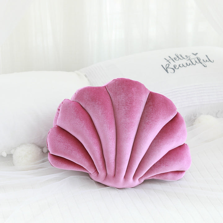 Pink velvet seashell throw pillow, soft and plush, adding a gentle coastal vibe to your space. Aesthetic accent cushion perfect for bedrooms, dorms, or living areas, offering both comfort and style.