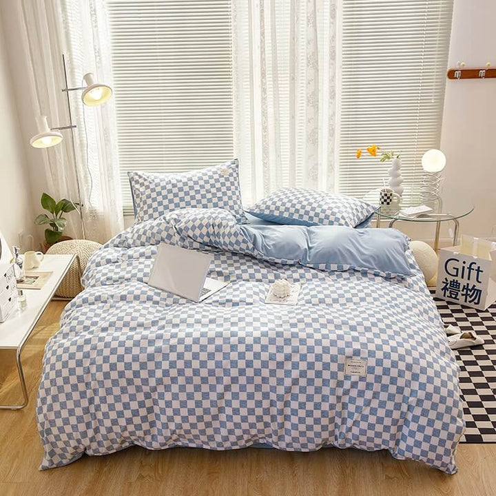 Mini Checkered Bedding Set