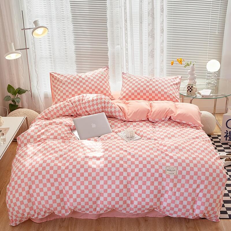 Mini Checkered Bedding Set