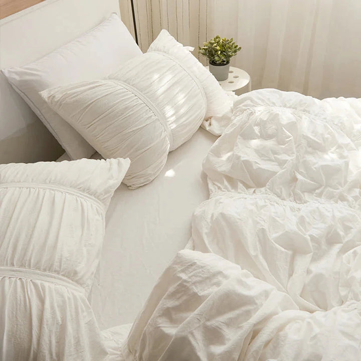 White Timeless Elegance Pleated Bedding Set