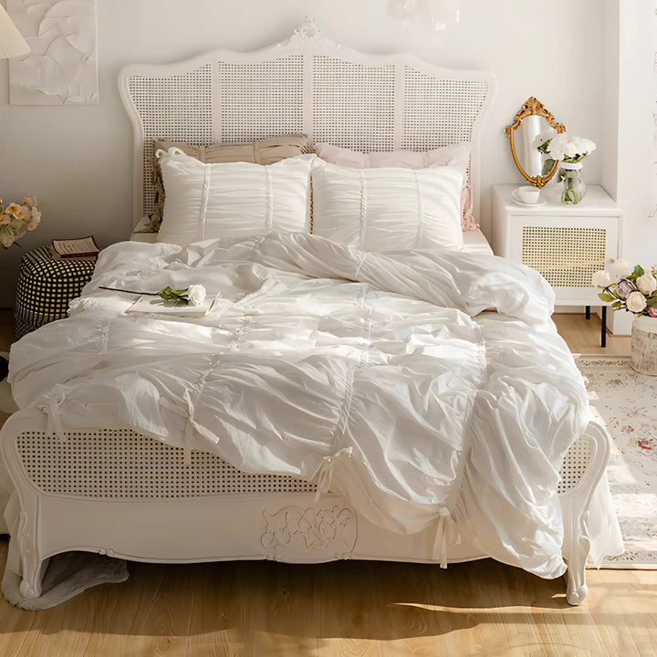 White Timeless Elegance Pleated Bedding Set