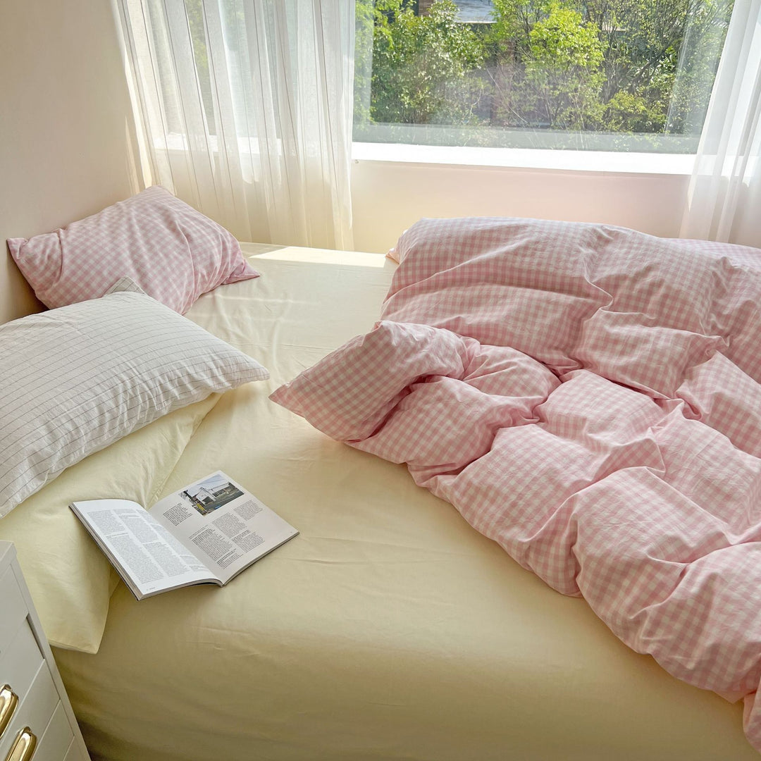 Pastel Pink Plaid Bedding Set